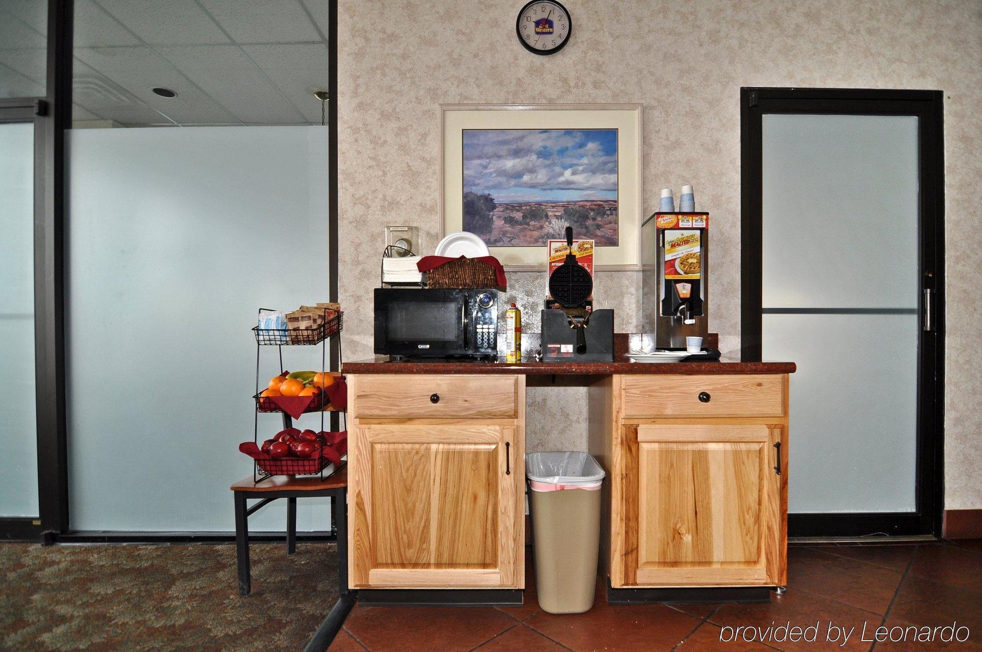 Days Inn & Suites By Wyndham Trinidad Restaurace fotografie