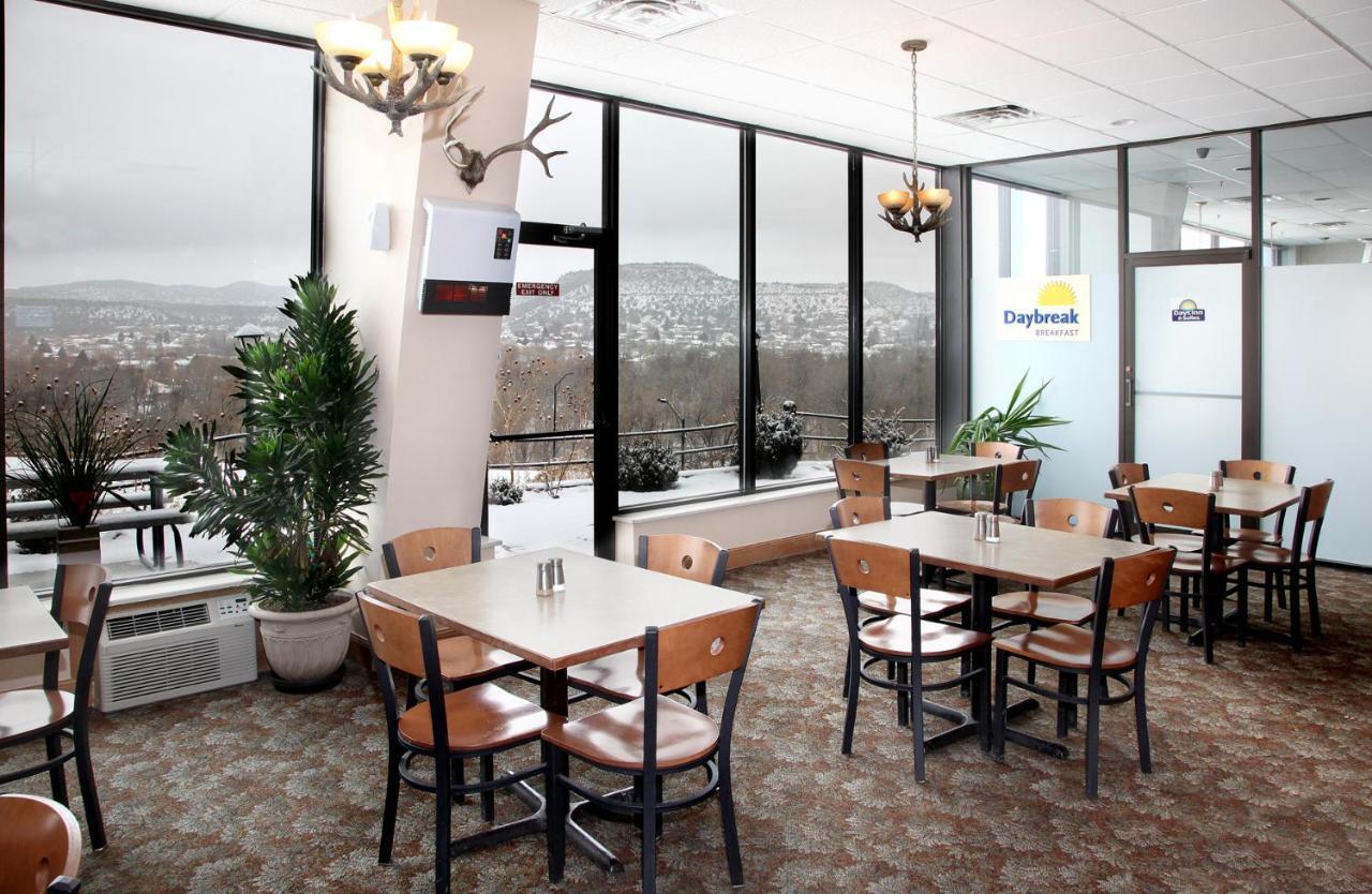 Days Inn & Suites By Wyndham Trinidad Exteriér fotografie